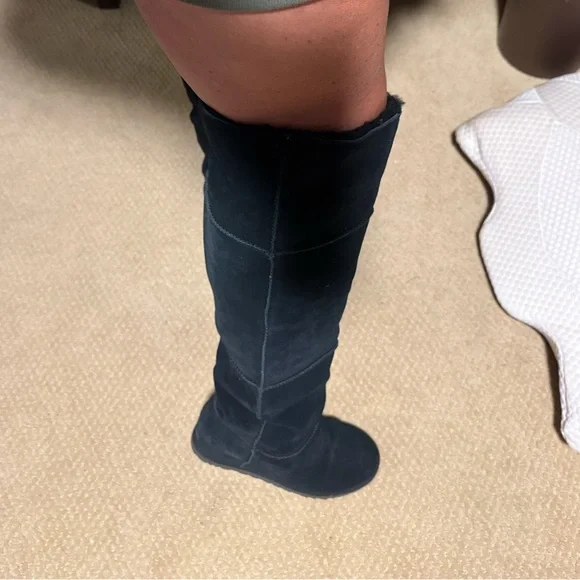 UGG Black Over the Knee Boots - Picture 3 of 4